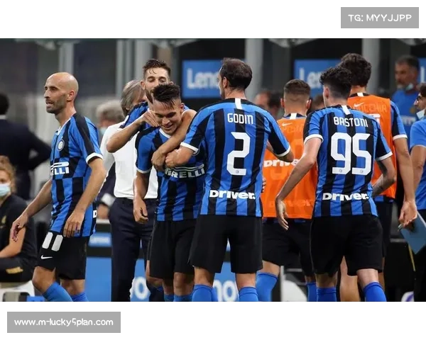 科莫主场不败金身迎战博洛尼亚,控球体系对决伤病潮 科莫主场不败金身迎战博洛尼亚,控球体系对决伤病潮