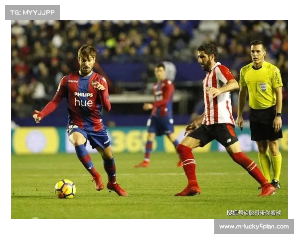 里尔1-0绝杀弗赖堡,吉鲁进球助球队晋级欧联附加赛 里尔1-0绝杀弗赖堡,吉鲁进球助球队晋级欧联附加赛